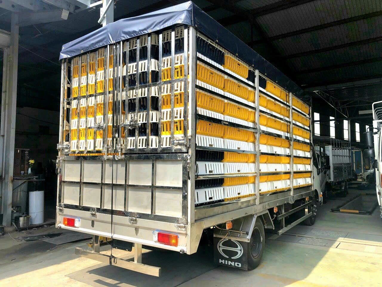 Thùng Mui Bạt Tải 9,2 TẤN FG8JP8A