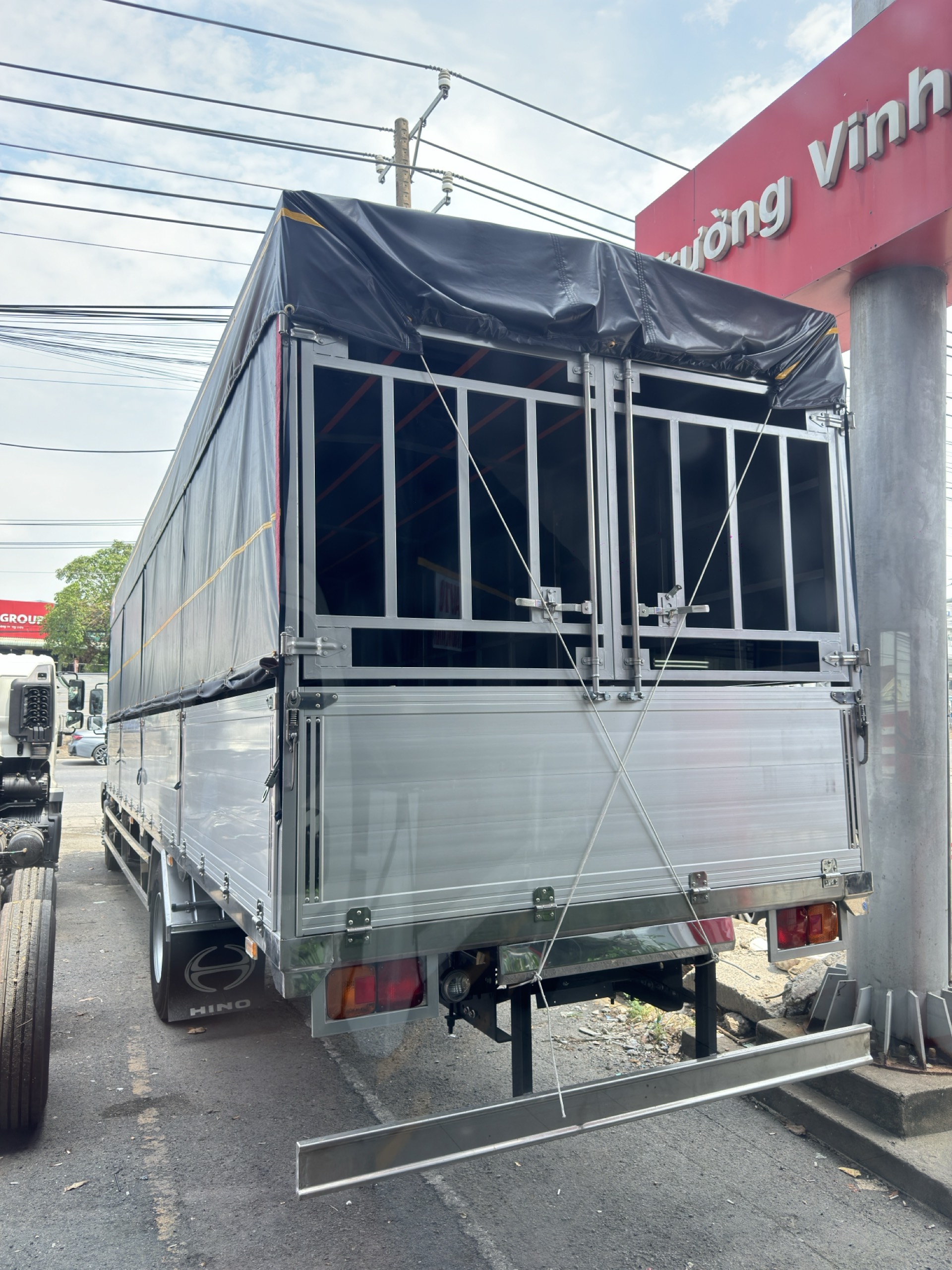 Thùng Mui Bạt Tải 9,2 TẤN FG8JP8A