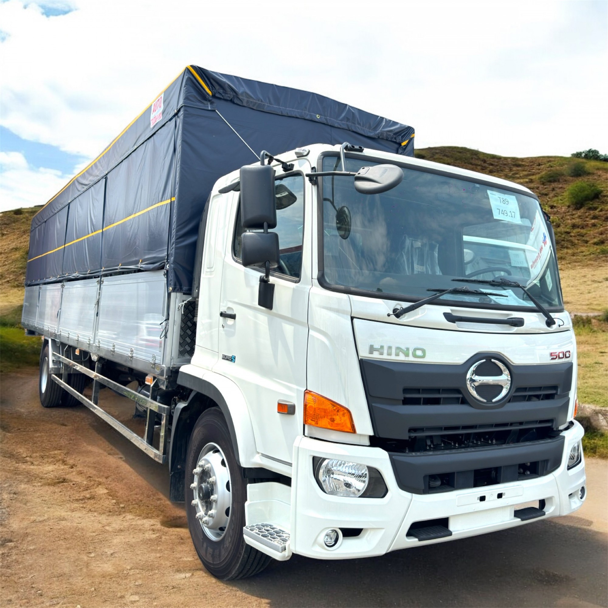 Thùng mui bạt 7,1 tấn FG8JT8AUTL