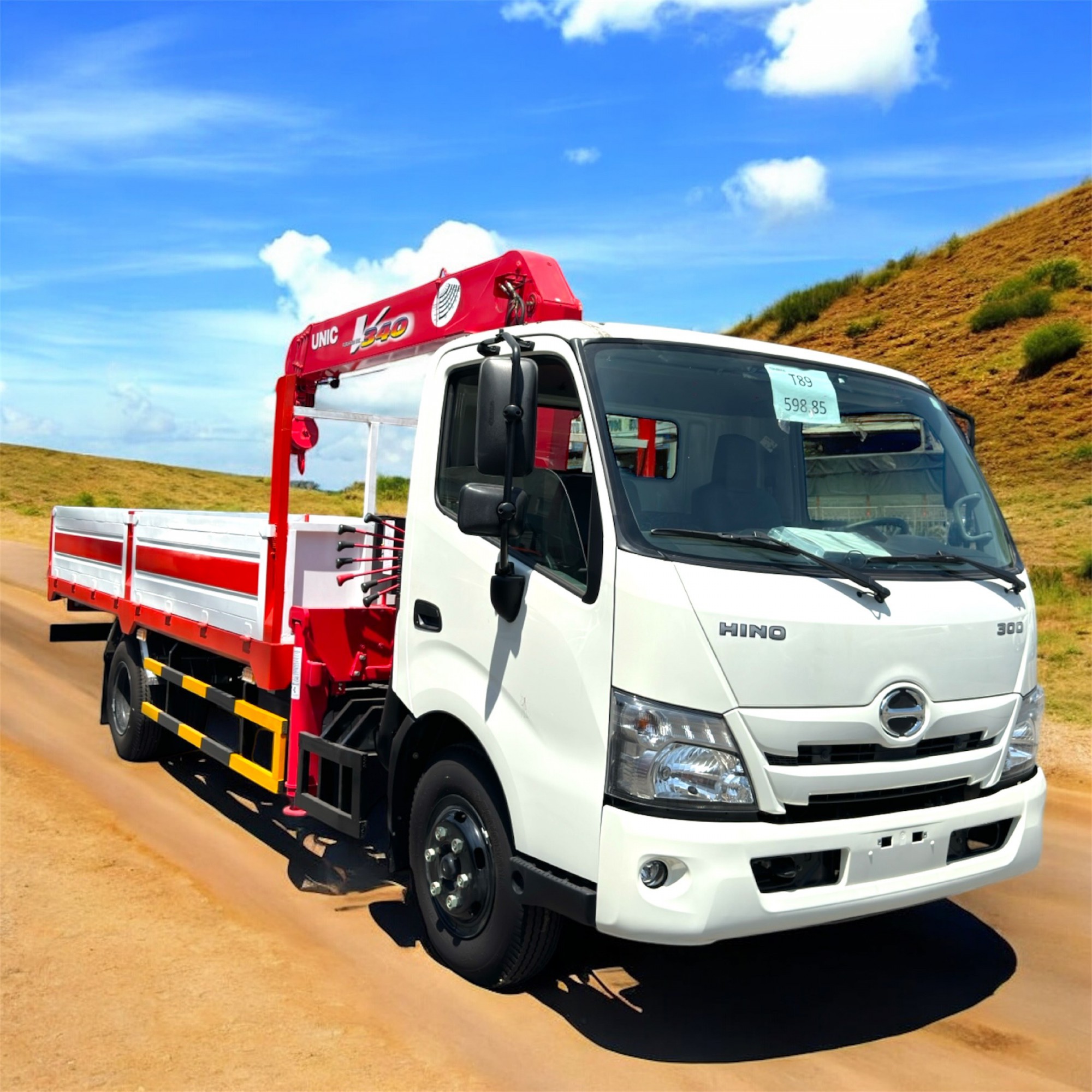 XE TẢI CẨU HINO XZU720 GẮN CẨU UNIC 344